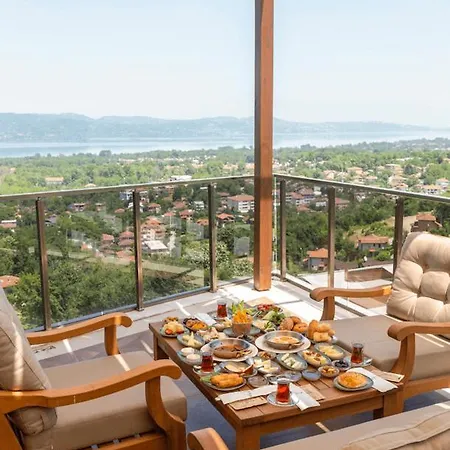 Maria Hotel 4*